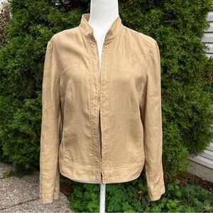 📺 Subtle golden sheen on cream linen classic jacket-versatile trendy & vintage